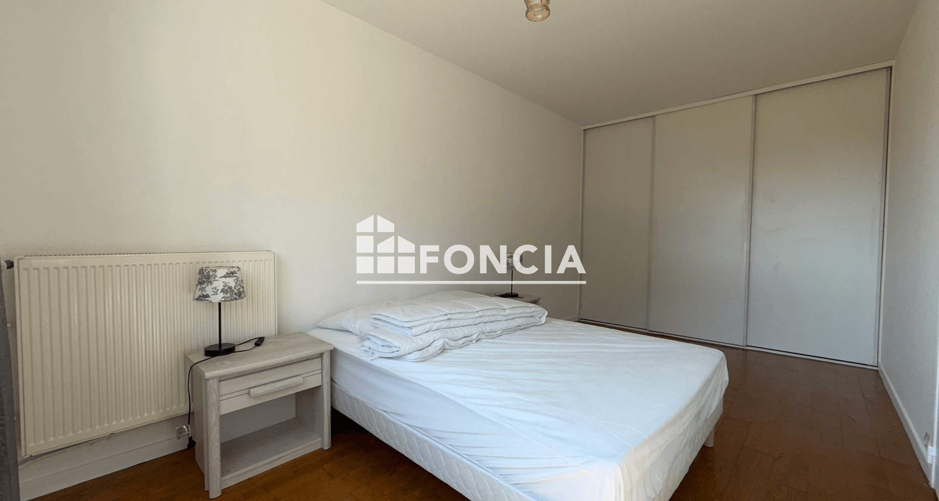 Appartement meublé 2 pièces (46 m²) à louer - Bron (69500)