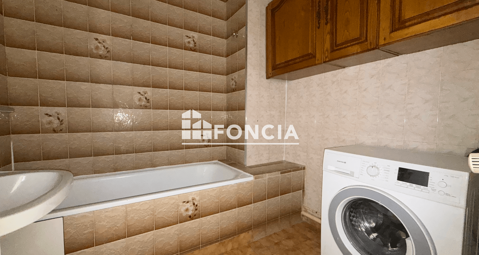 Appartement meublé 2 pièces (46 m²) à louer - Bron (69500)
