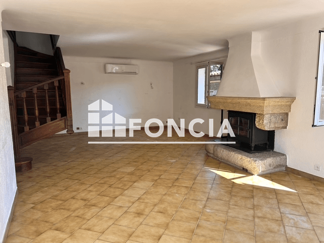 Maison 3 pièces (133.65 m²) à louer - Saint Cyr Sur Mer (83270)