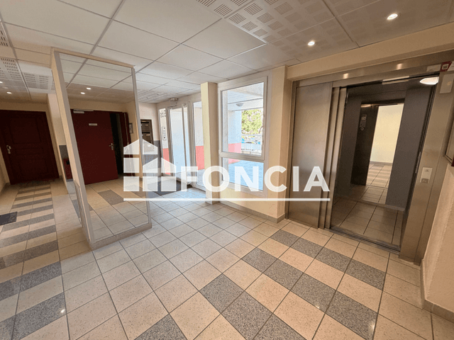 Appartement 3 pièces (72.3 m²) à louer - Bourgoin Jallieu (38300)