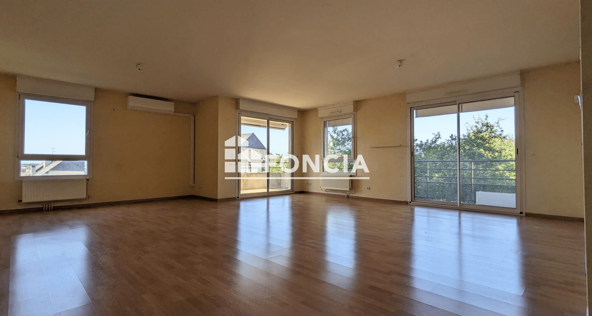 Appartement 5 pièces (131.48 m²) à louer - Le Mans (72000)