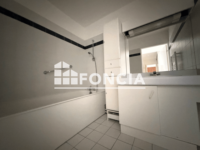 Appartement 3 pièces (73.9 m²) à louer - Chartres (28000)