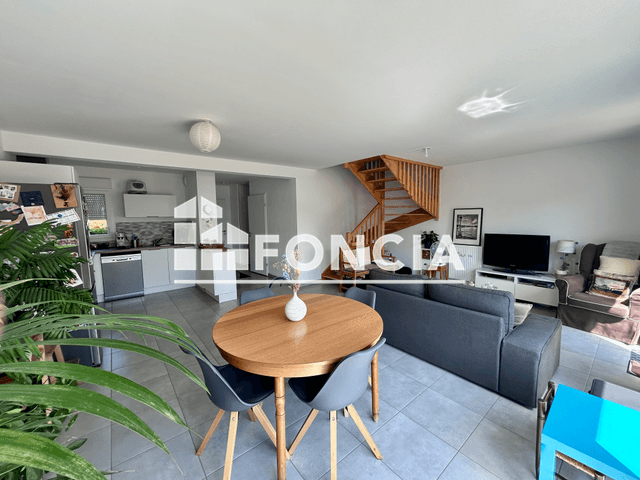 Maison 4 pièces (85.9 m²) à louer - Vannes (56000)