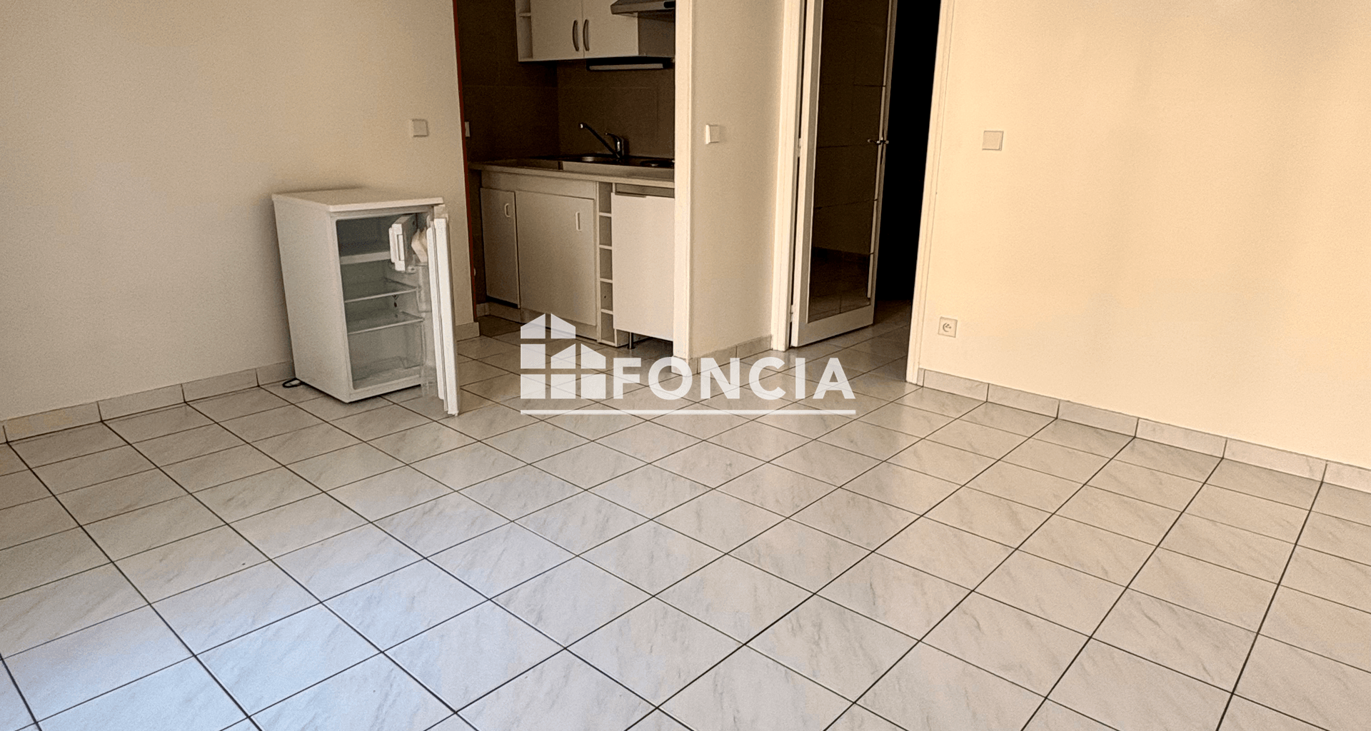 Appartement 2 pièces (27.9 m²) à louer - Aubergenville (78410)