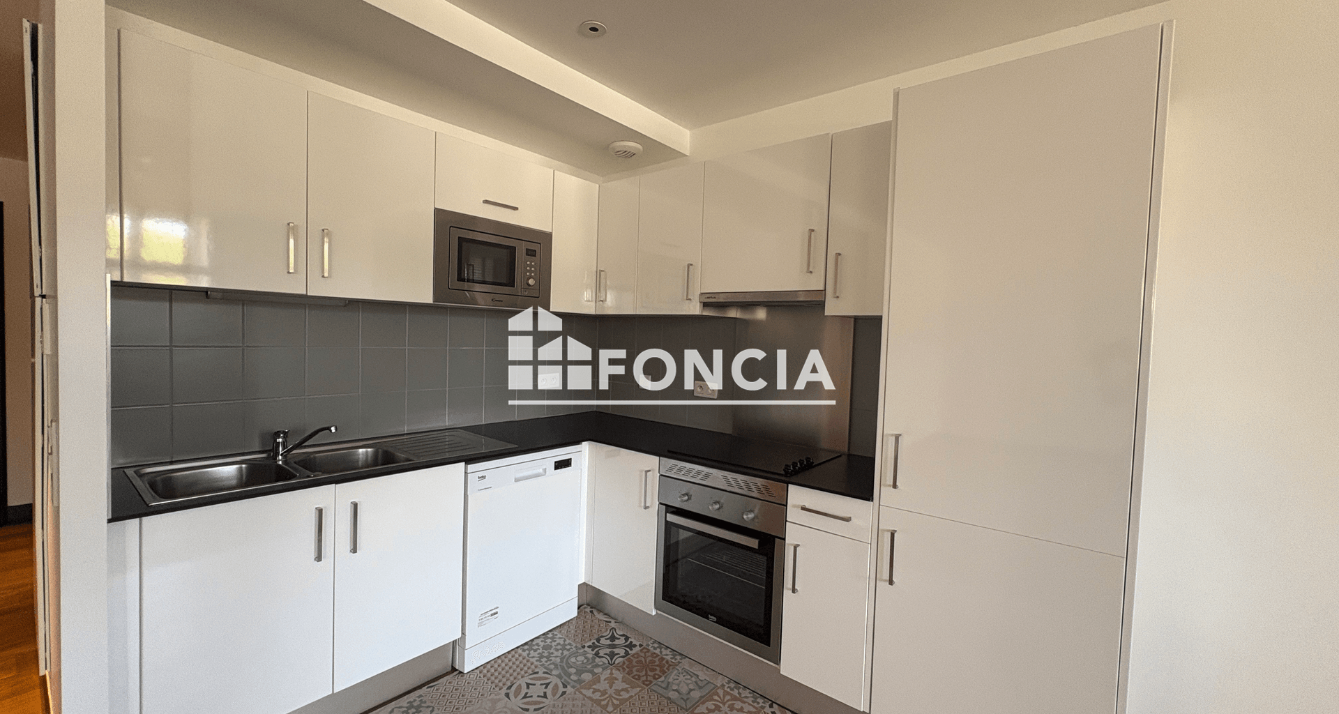Appartement 3 pièces (74.45 m²) à louer - Rochefort (17300)