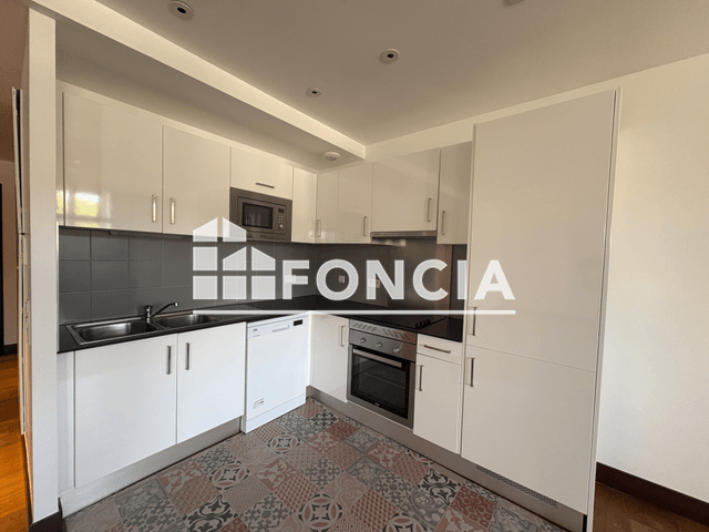 Appartement 3 pièces (74.45 m²) à louer - Rochefort (17300)