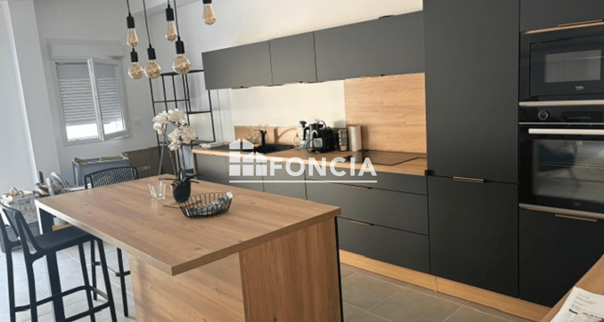 Appartement meublé 4 pièces (96.43 m²) à louer - Saint-rémy-de-provence (13210)
