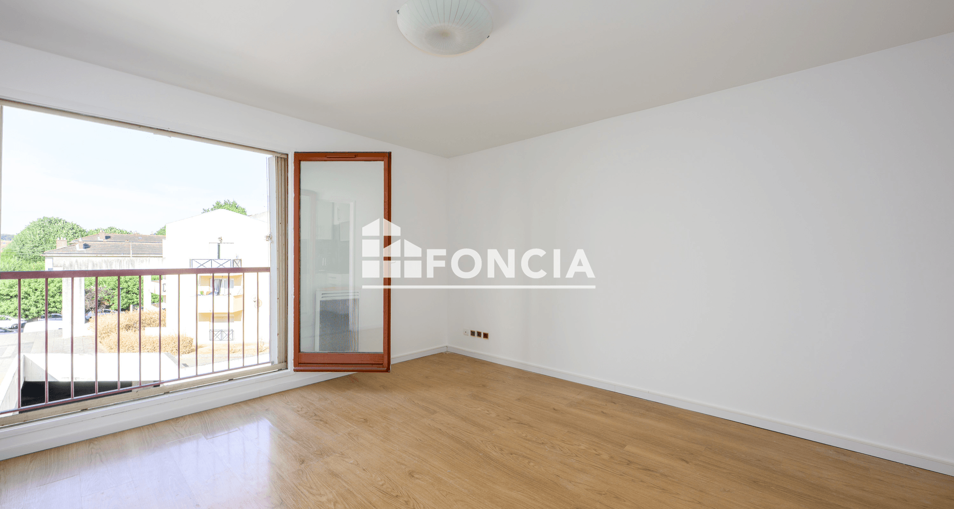 Studio (33 m²) à vendre - Corbeil-essonnes (91100)