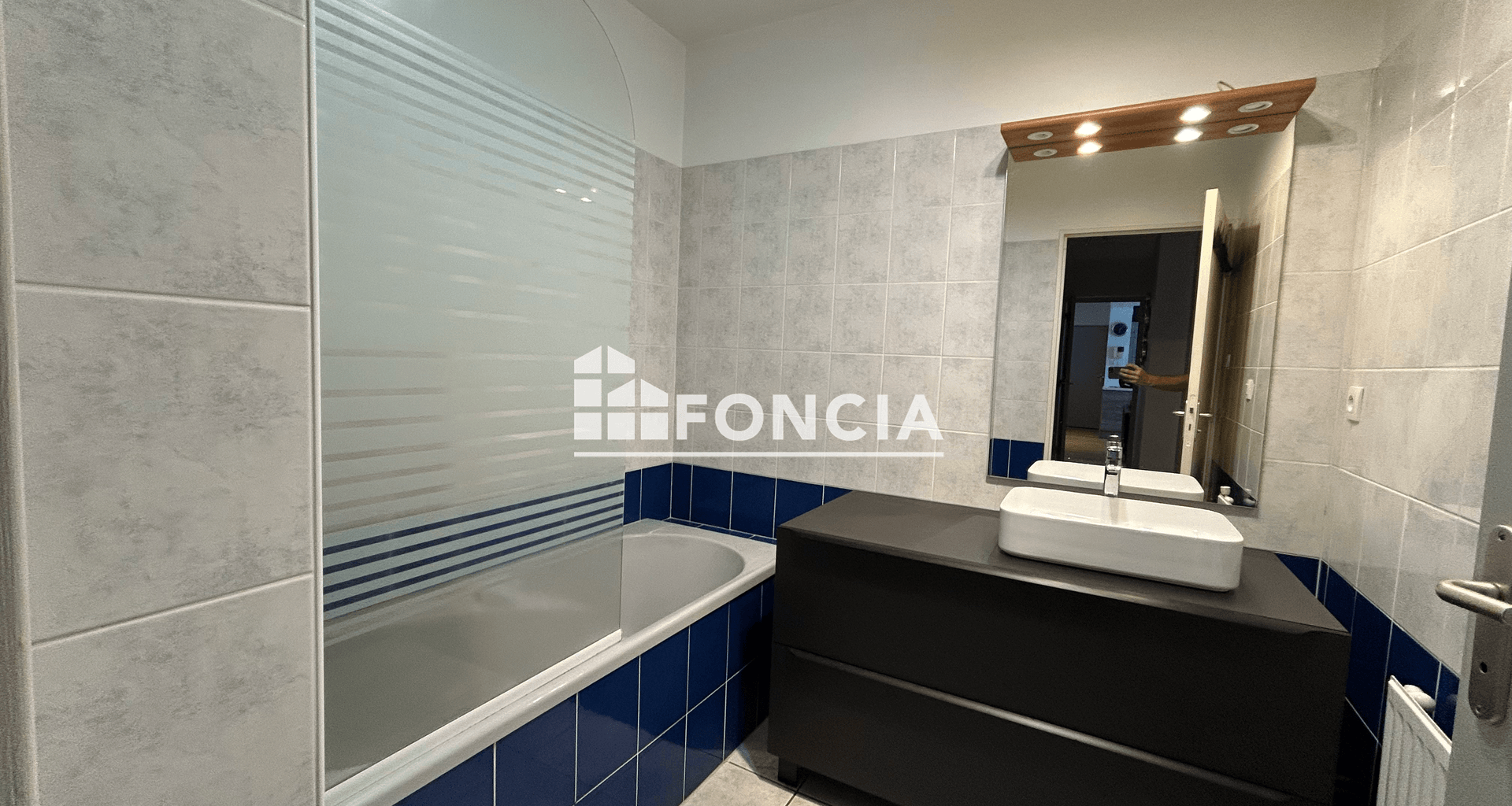 Appartement meublé 3 pièces (72.79 m²) à louer - Clermont-ferrand (63000)