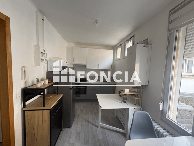 Appartement 3 pièces (49.2 m²) à louer - Charleville Mezieres (08000)