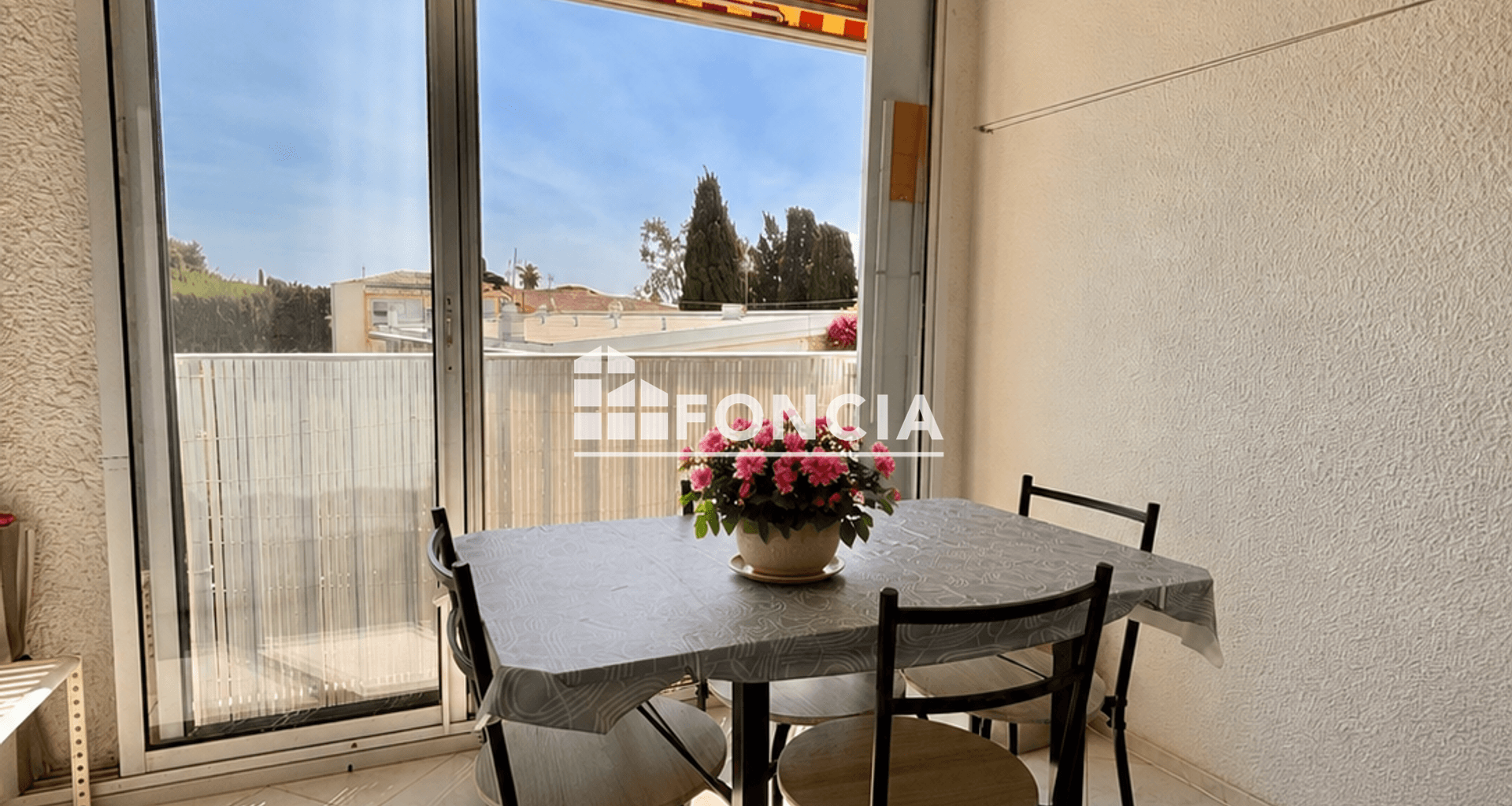 Appartement 2 pièces (28 m²) à vendre - La Londe-les-maures (83250)
