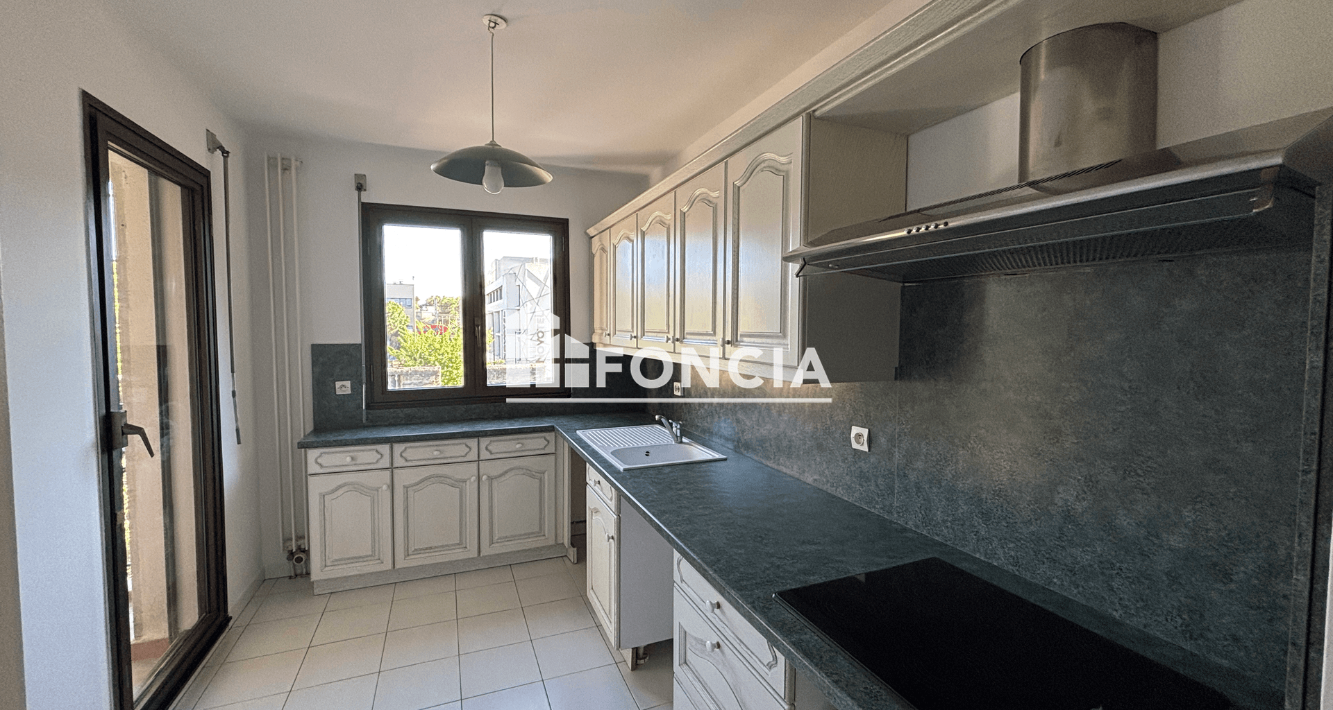 Appartement 3 pièces (73.39 m²) à louer - Avignon (84000)