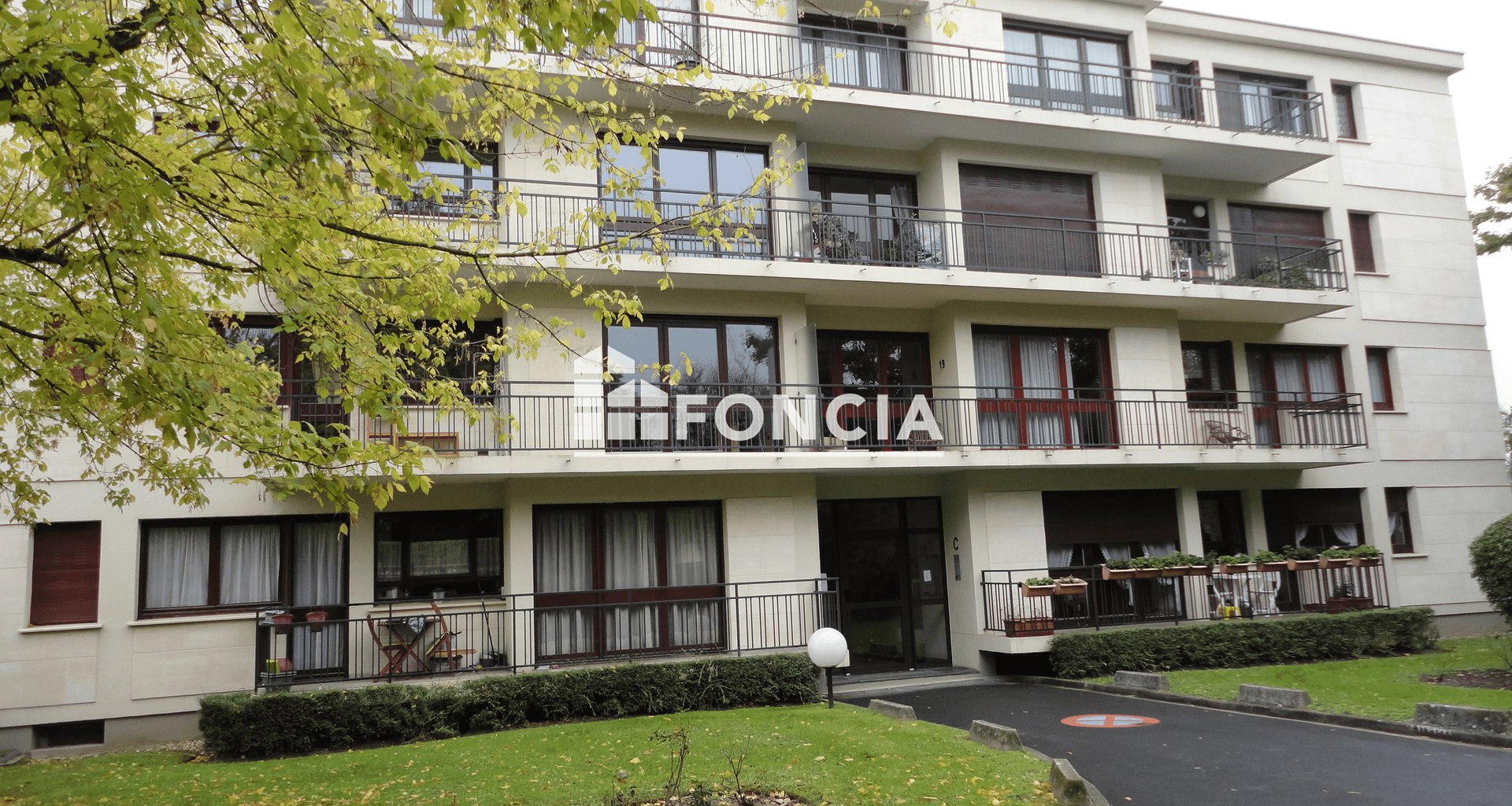 Appartement 4 pièces (92.8 m²) à louer - Eaubonne (95600)