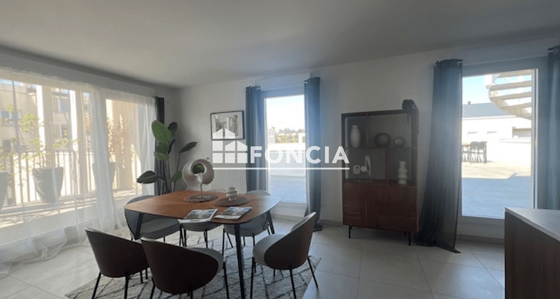 Appartement 5 pièces (118 m²) à vendre - Francheville (69340)