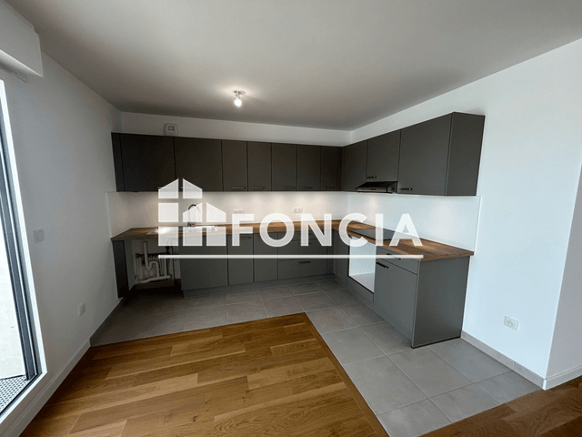 Appartement 5 pièces (126.4 m²) à louer - Clichy (92110)