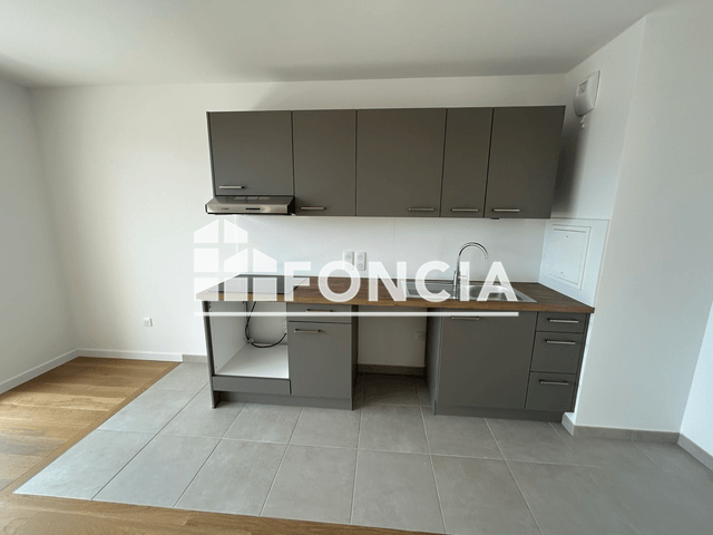 Appartement 3 pièces (78.5 m²) à louer - Clichy (92110)