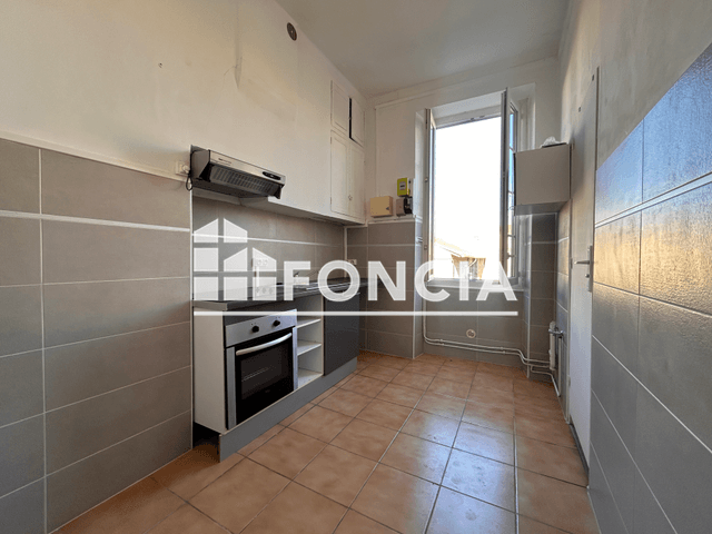 Appartement 3 pièces (44 m²) à louer - Nimes (30000)