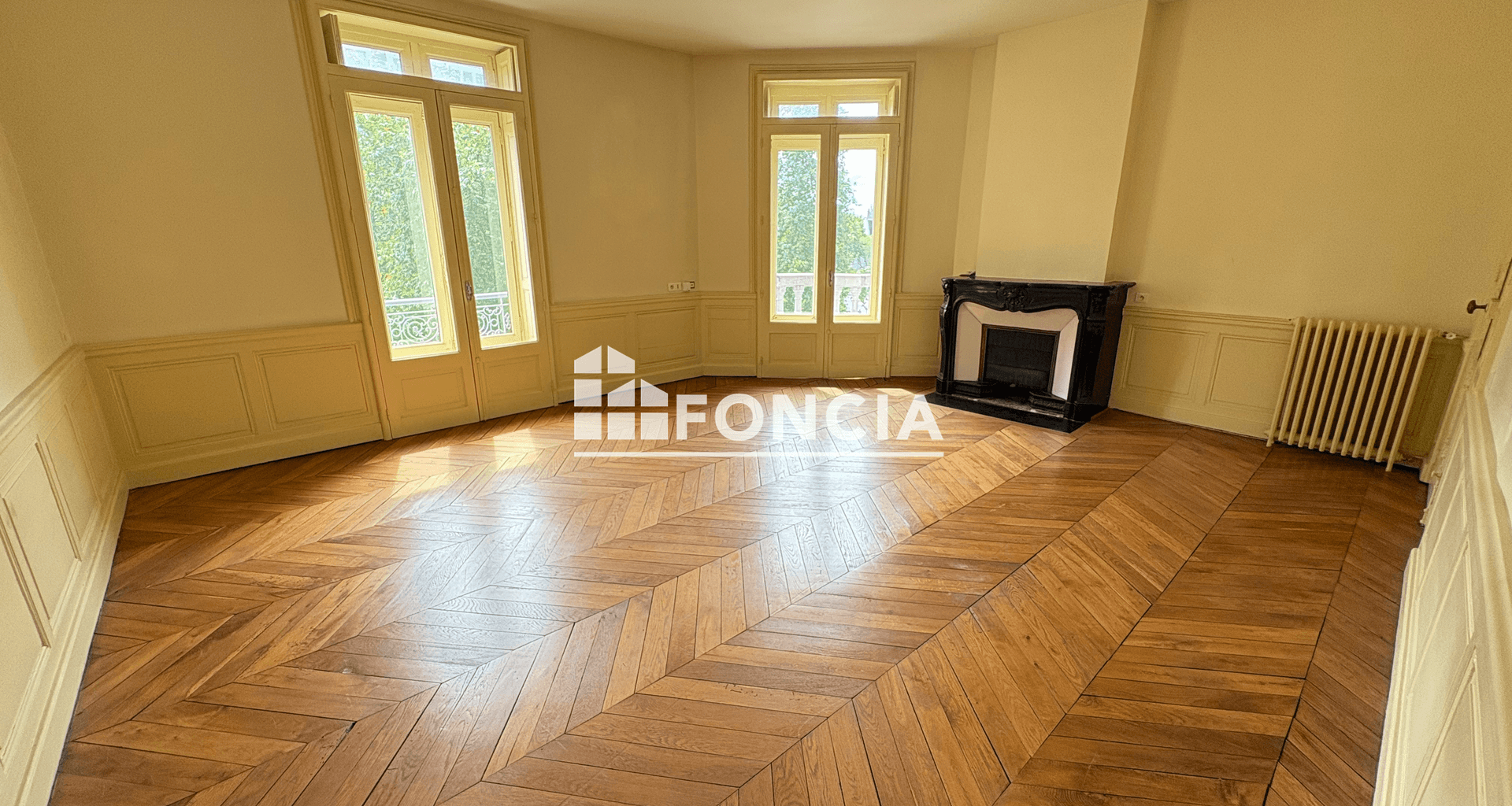 Appartement 5 pièces (144.8 m²) à louer - Valence (26000)