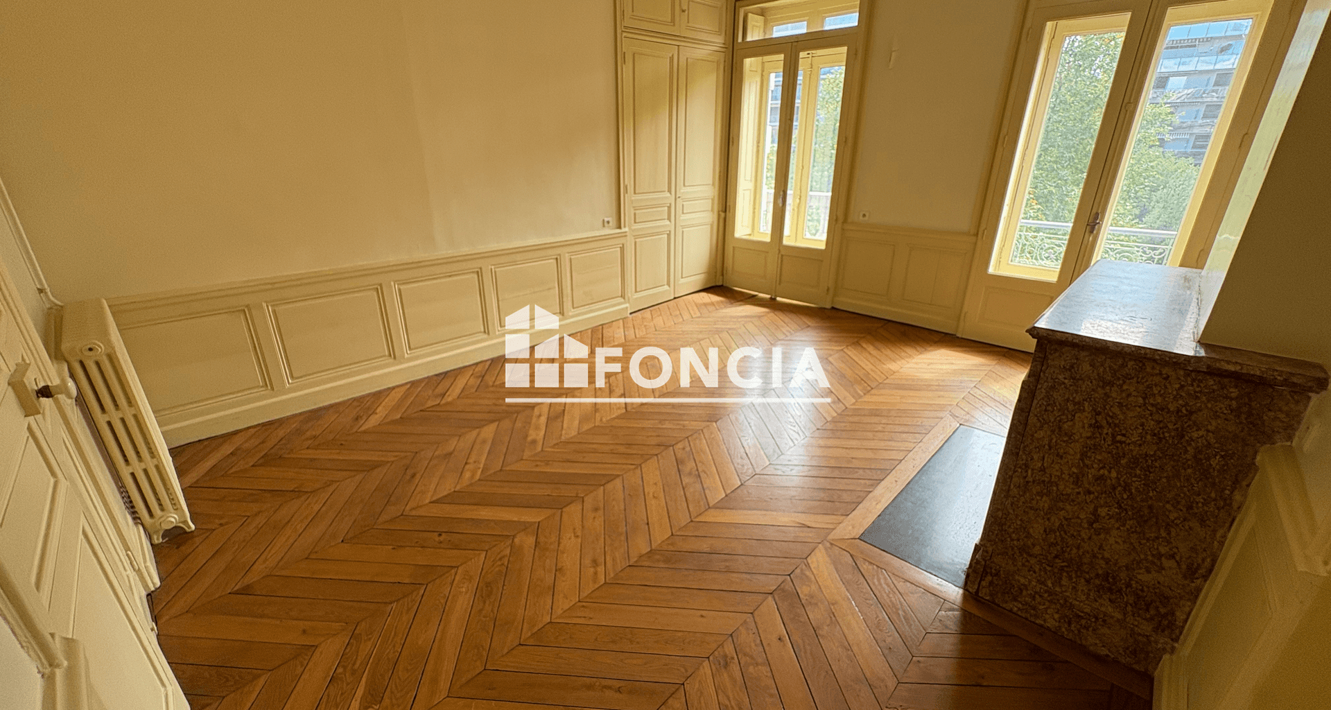 Appartement 5 pièces (144.8 m²) à louer - Valence (26000)