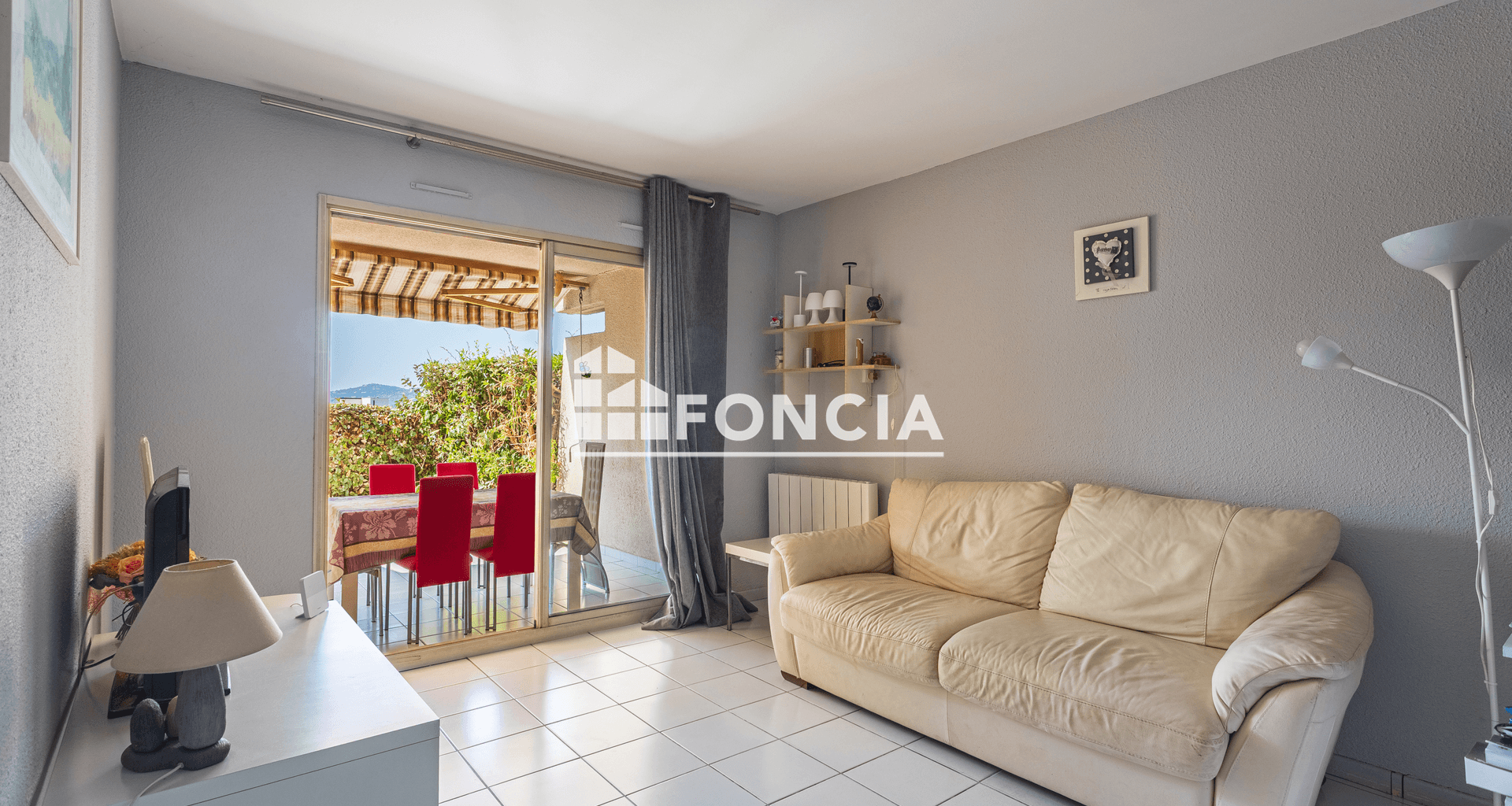 Appartement 2 pièces (47 m²) à vendre - Le Lavandou (83980)
