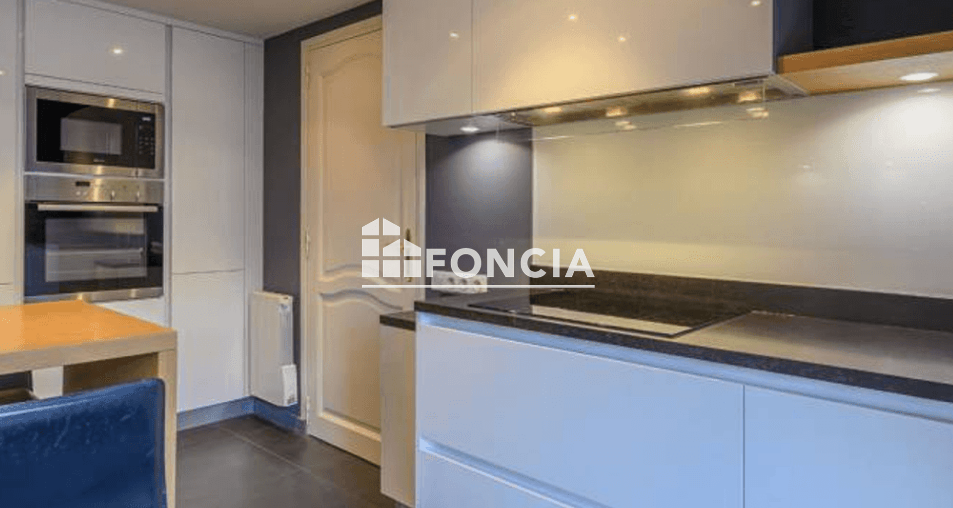 Appartement 3 pièces (72 m²) à vendre - Lille (59800)