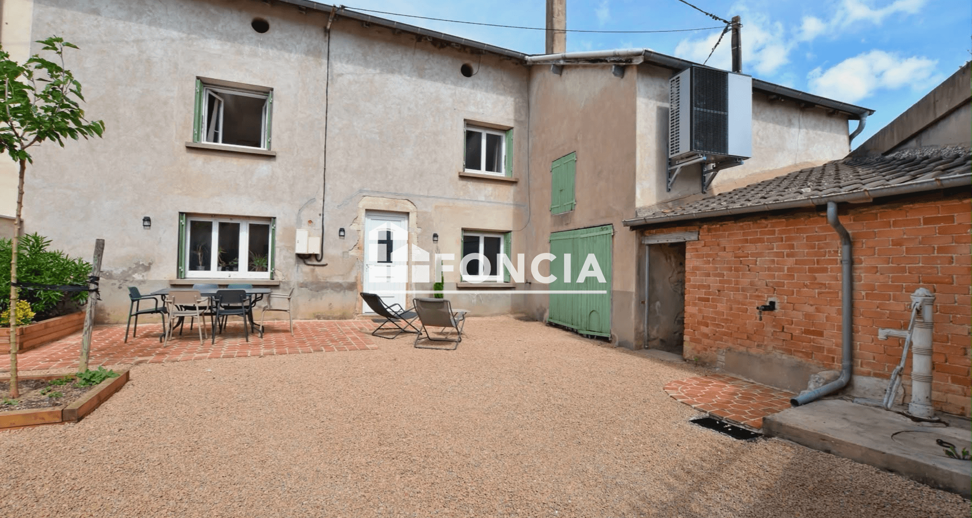 Maison 4 pièces (105.49 m²) à louer - Corcelles-en-beaujolais (69220)