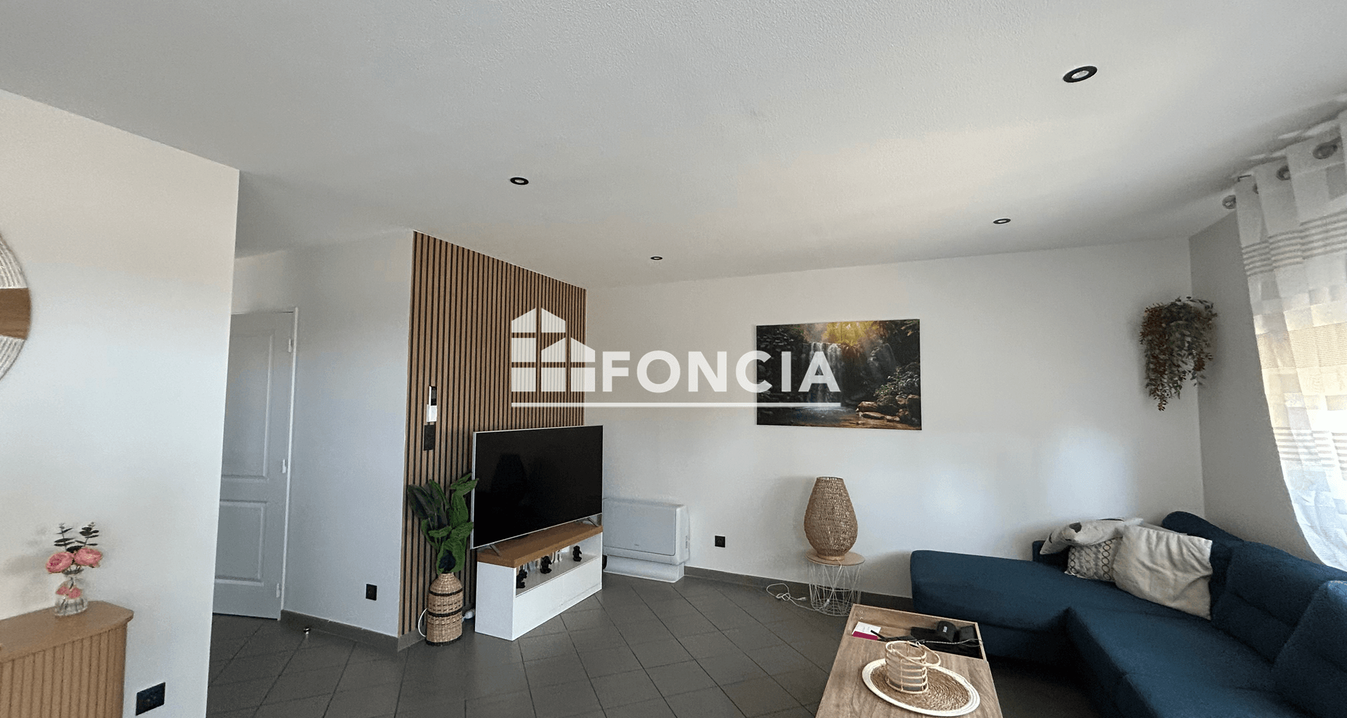 Appartement 5 pièces (131.7 m²) à louer - Quincieux (69650)