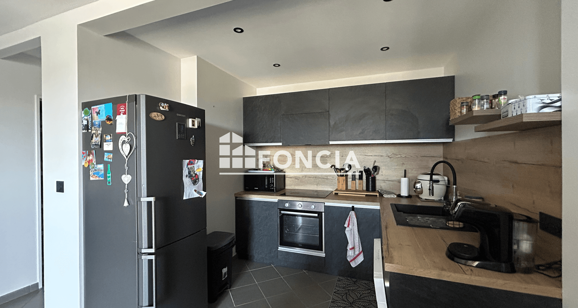 Appartement 5 pièces (131.7 m²) à louer - Quincieux (69650)