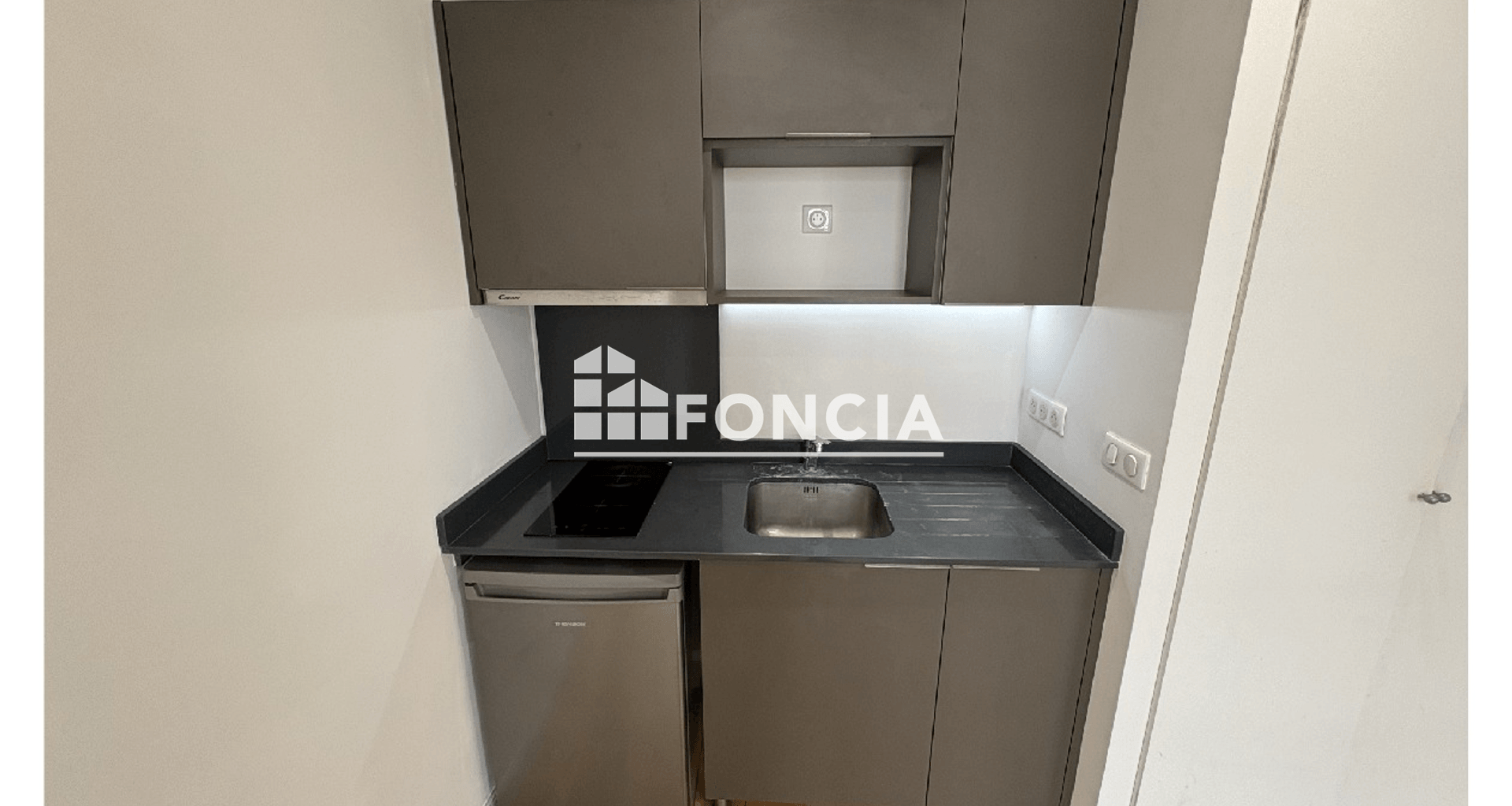 Studio (28 m²) à louer - Garches (92380)