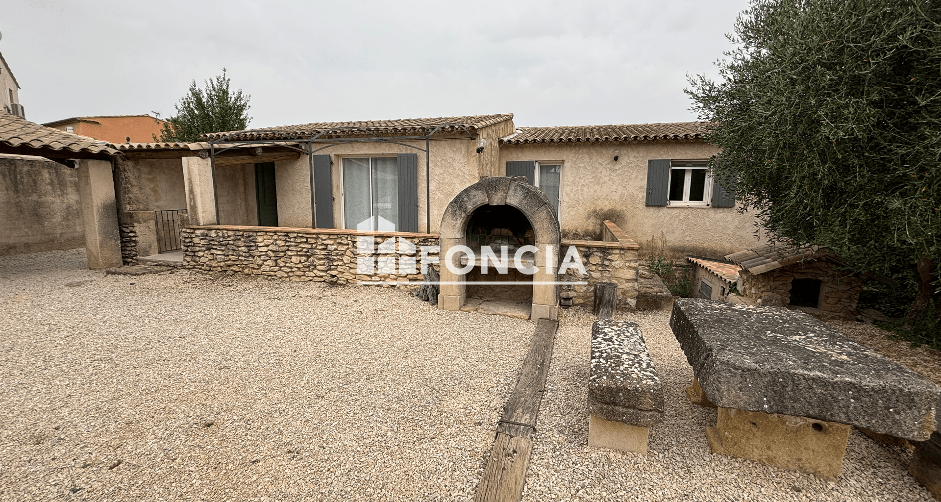 Maison 4 pièces (101.29 m²) à louer - Lauris (84360)