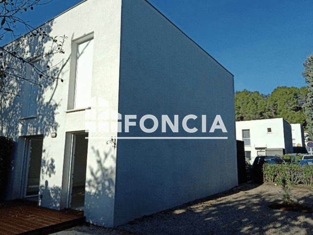 Maison 4 pièces (84.4 m²) à louer - Le Cannet Des Maures (83340)