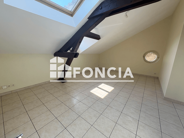 Appartement 2 pièces (45.6 m²) à louer - Bourg En Bresse (01000)