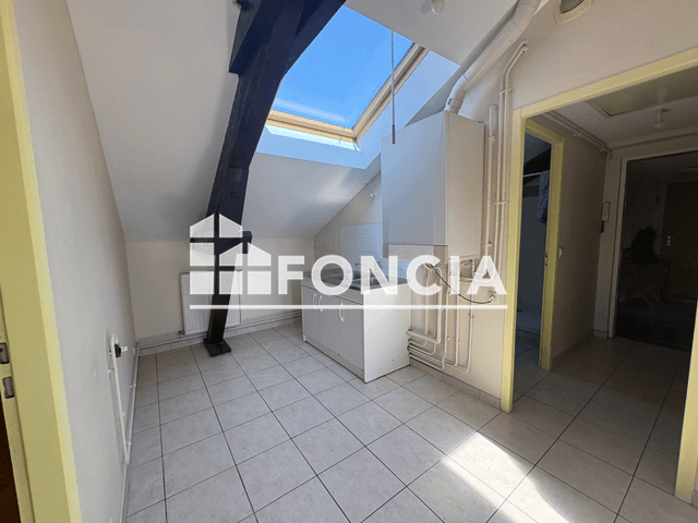 Appartement 2 pièces (45.6 m²) à louer - Bourg En Bresse (01000)