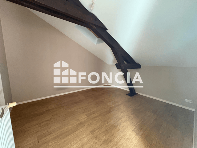 Appartement 2 pièces (45.6 m²) à louer - Bourg En Bresse (01000)