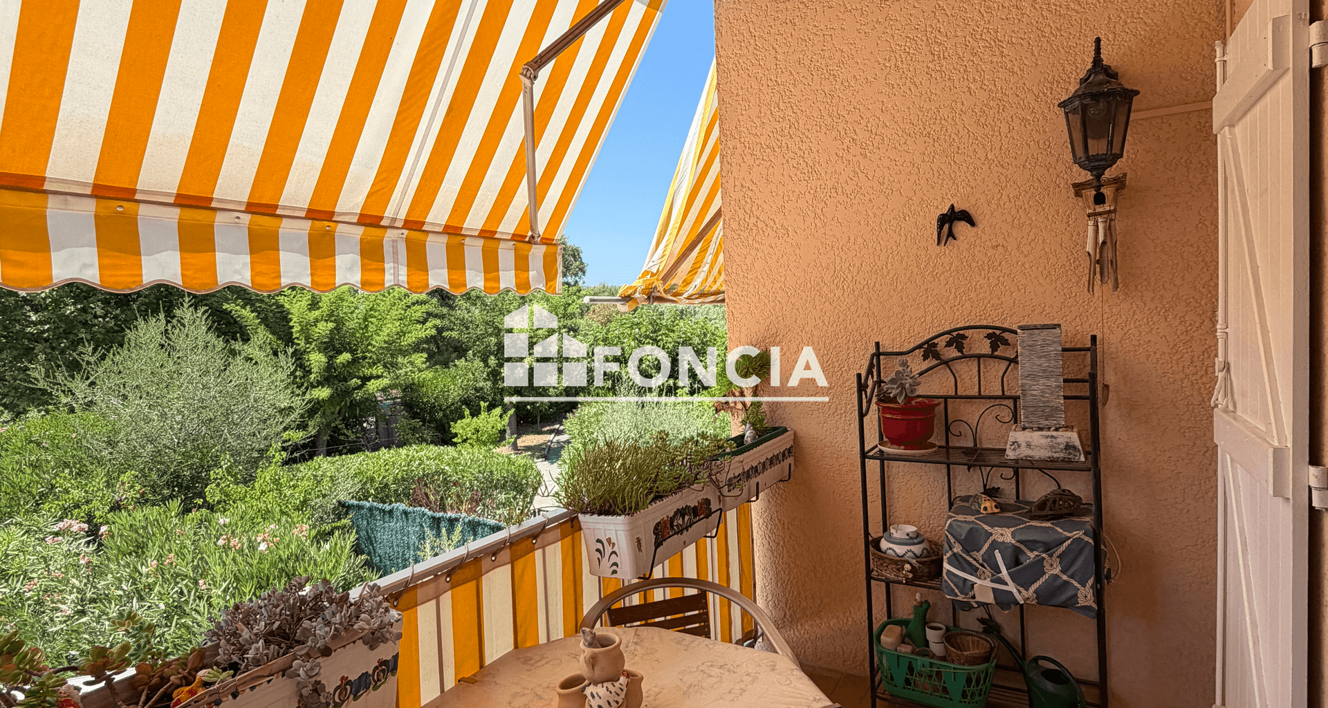 Studio (27 m²) à vendre - La Londe-les-maures (83250)