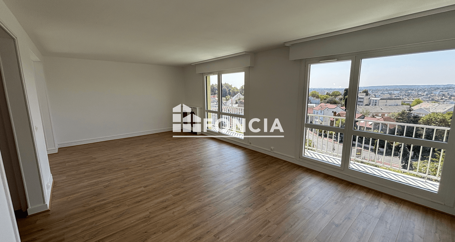 Appartement 5 pièces (134.14 m²) à louer - L'haÿ-les-roses (94240)