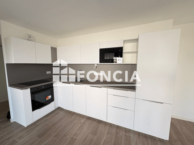 Appartement 4 pièces (78.11 m²) à louer - Avrille (49240)