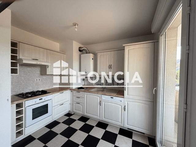 Appartement 3 pièces (64 m²) à louer - Besancon (25000)