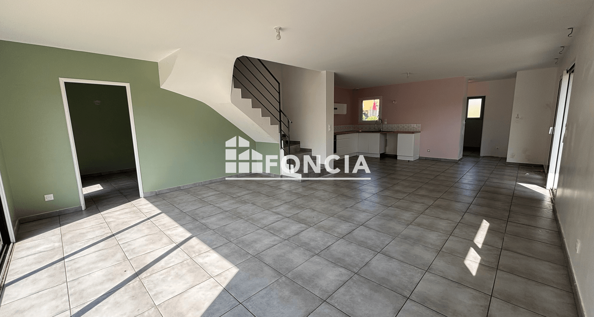 Maison 6 pièces (122.9 m²) à louer - Reyrieux (01600)