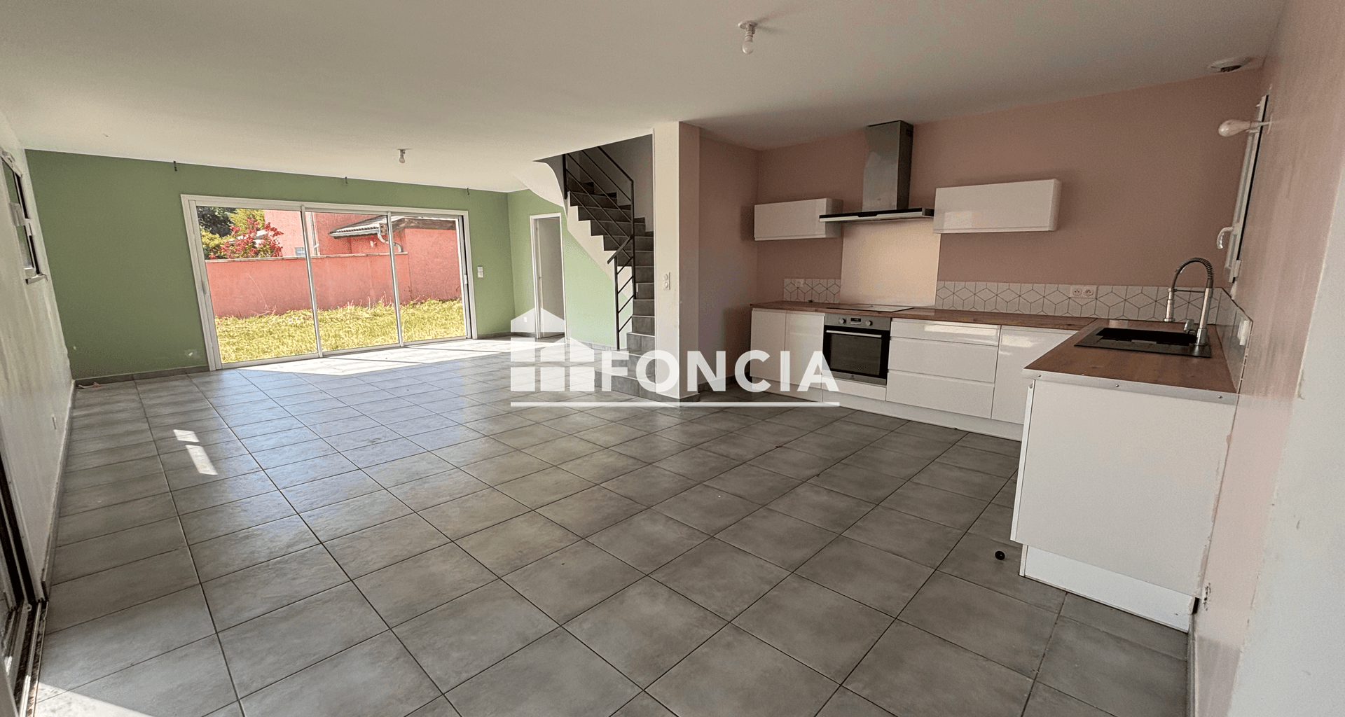 Maison 6 pièces (122.9 m²) à louer - Reyrieux (01600)