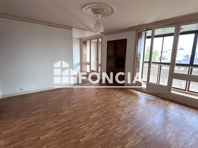 Appartement 4 pièces (83.51 m²) à louer - La Roche Sur Yon (85000)