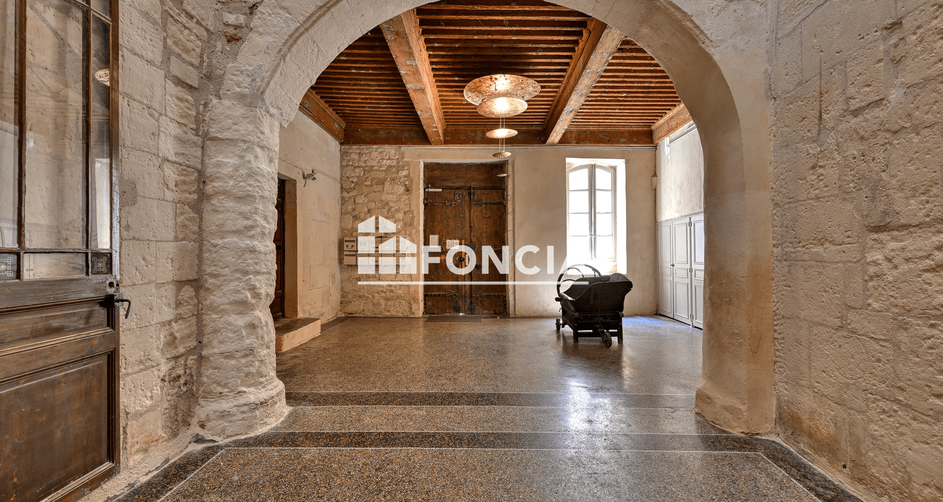 Appartement 4 pièces (104 m²) à vendre - Arles (13200)