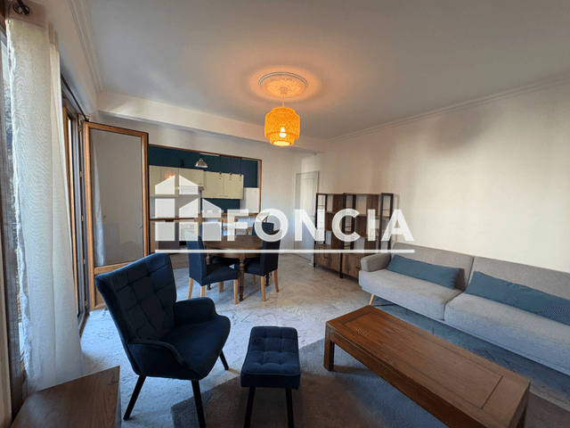 Appartement meublé 3 pièces (65.9 m²) à louer - - Nimes Cedex (30000)