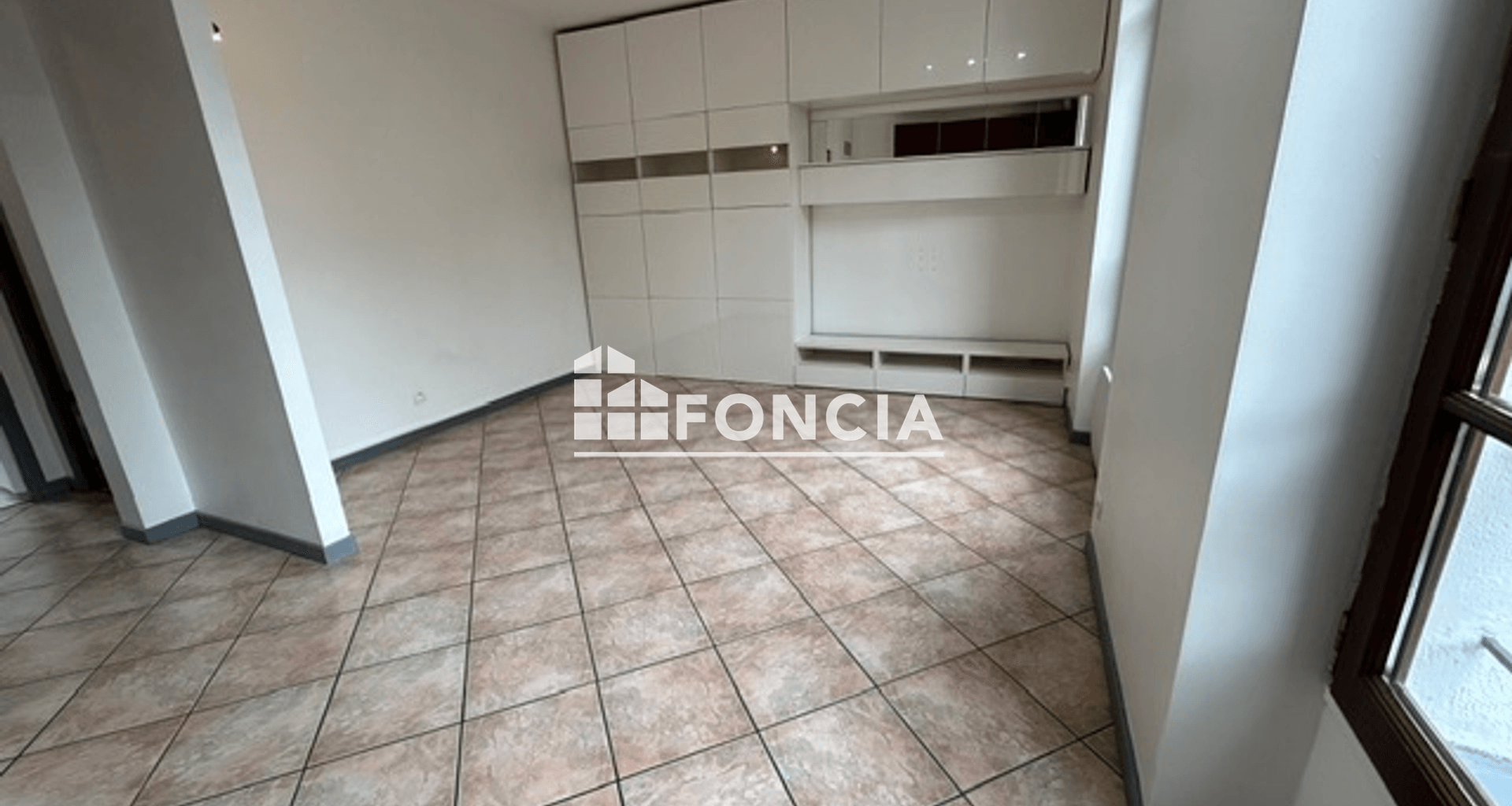 Appartement 3 pièces (36.93 m²) à louer - Villeneuve-saint-georges (94190)