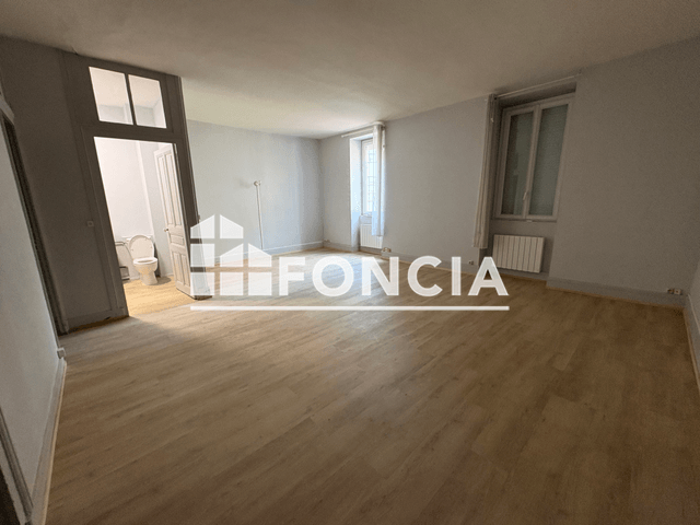 Appartement 2 pièces (64.01 m²) à louer - Bourg En Bresse (01000)