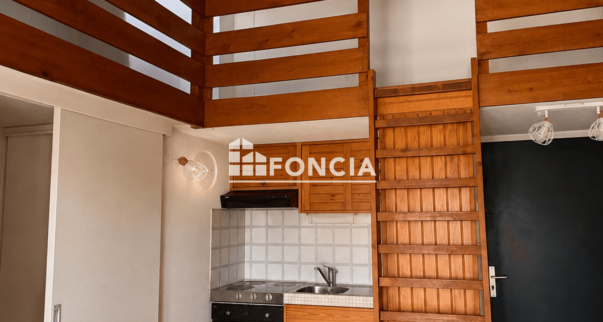 Appartement 3 pièces (27.4 m²) à vendre - La Londe-les-maures (83250)