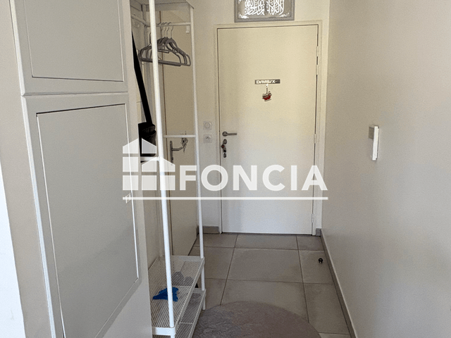 Studio (19.85 m²) à louer - Bormes Les Mimosas (83230)