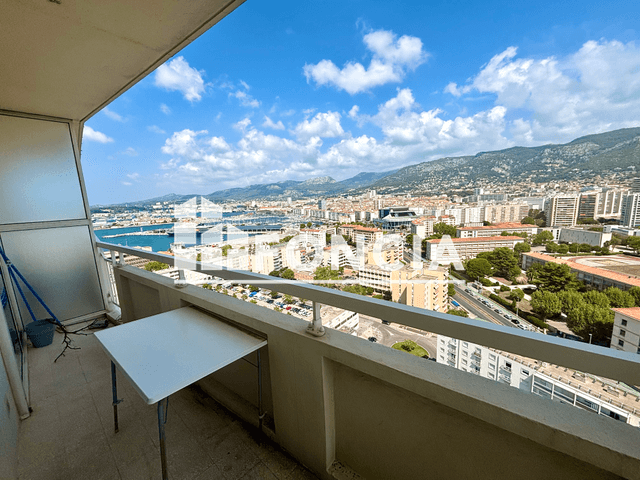 Appartement 4 pièces (102.4 m²) à louer - Toulon (83000)