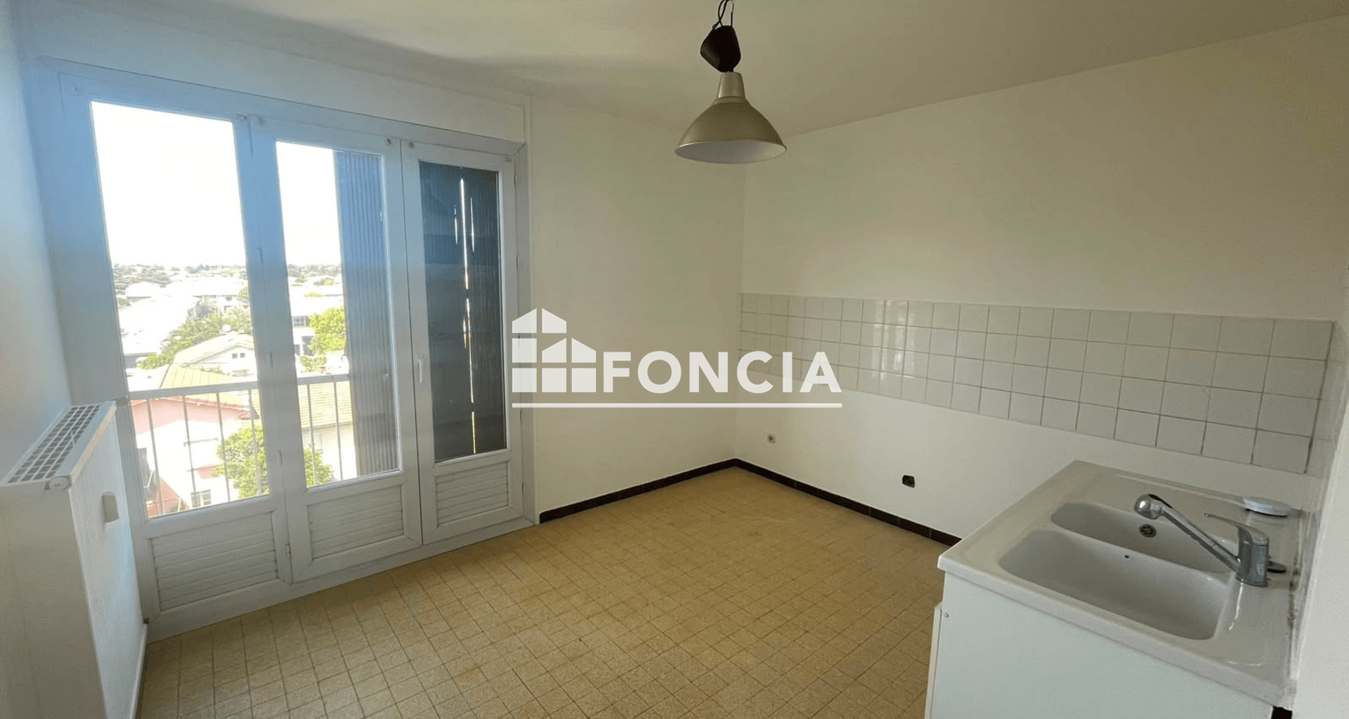 Appartement 3 pièces (72.5 m²) à louer - Bourg-lès-valence (26500)