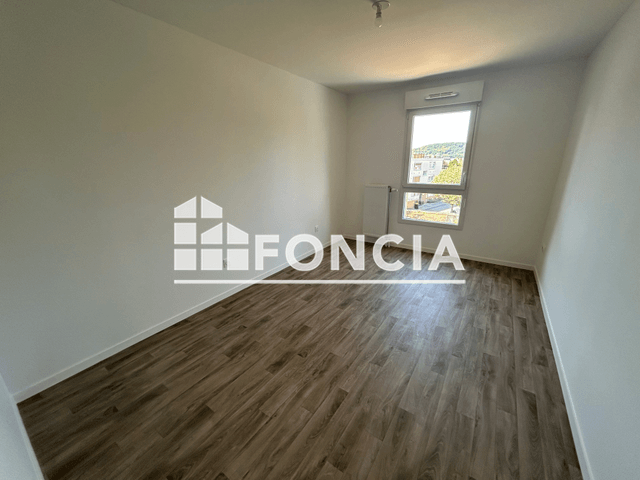 Appartement 2 pièces (47.5 m²) à louer - Saint Aubin Les Elbeuf (76410)